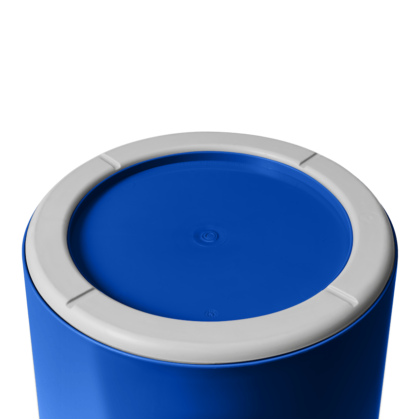 YETI LoadOut Bucket - Royal Blue