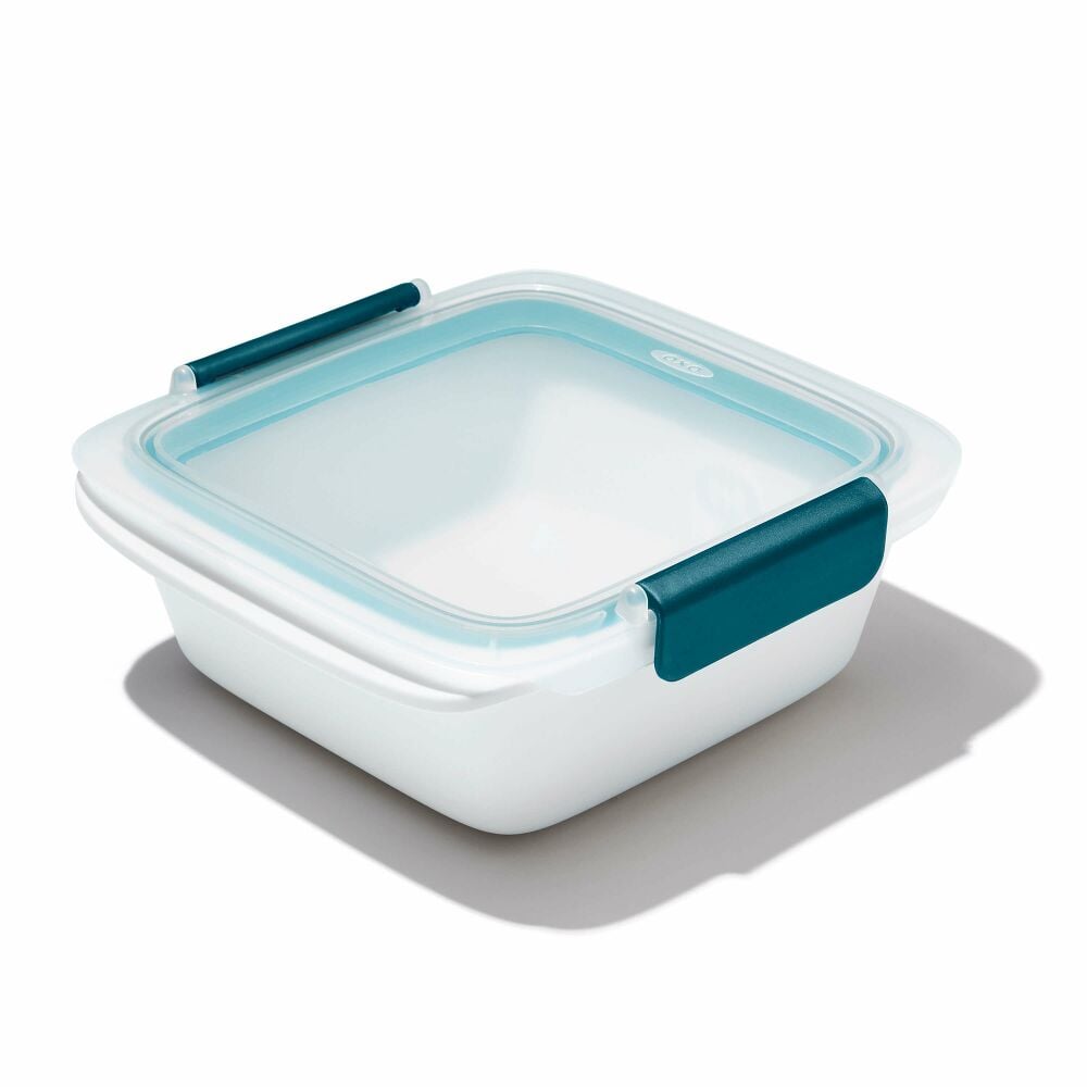OXO Good Grips Smart Seal Plastic Container 4 2 Cup White container with clear blue lid teal latches