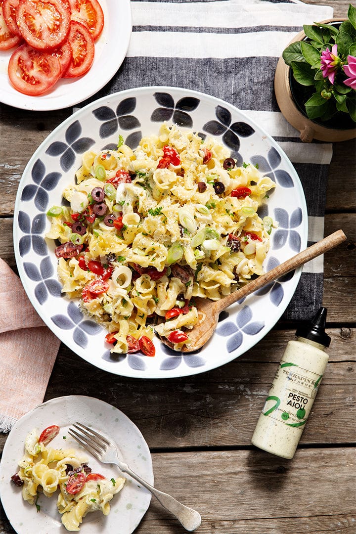 Terrapin Ridge Farms Dips &amp; Spreads Terrapin Ridge Farms Pesto Aioli Squeeze 8 oz