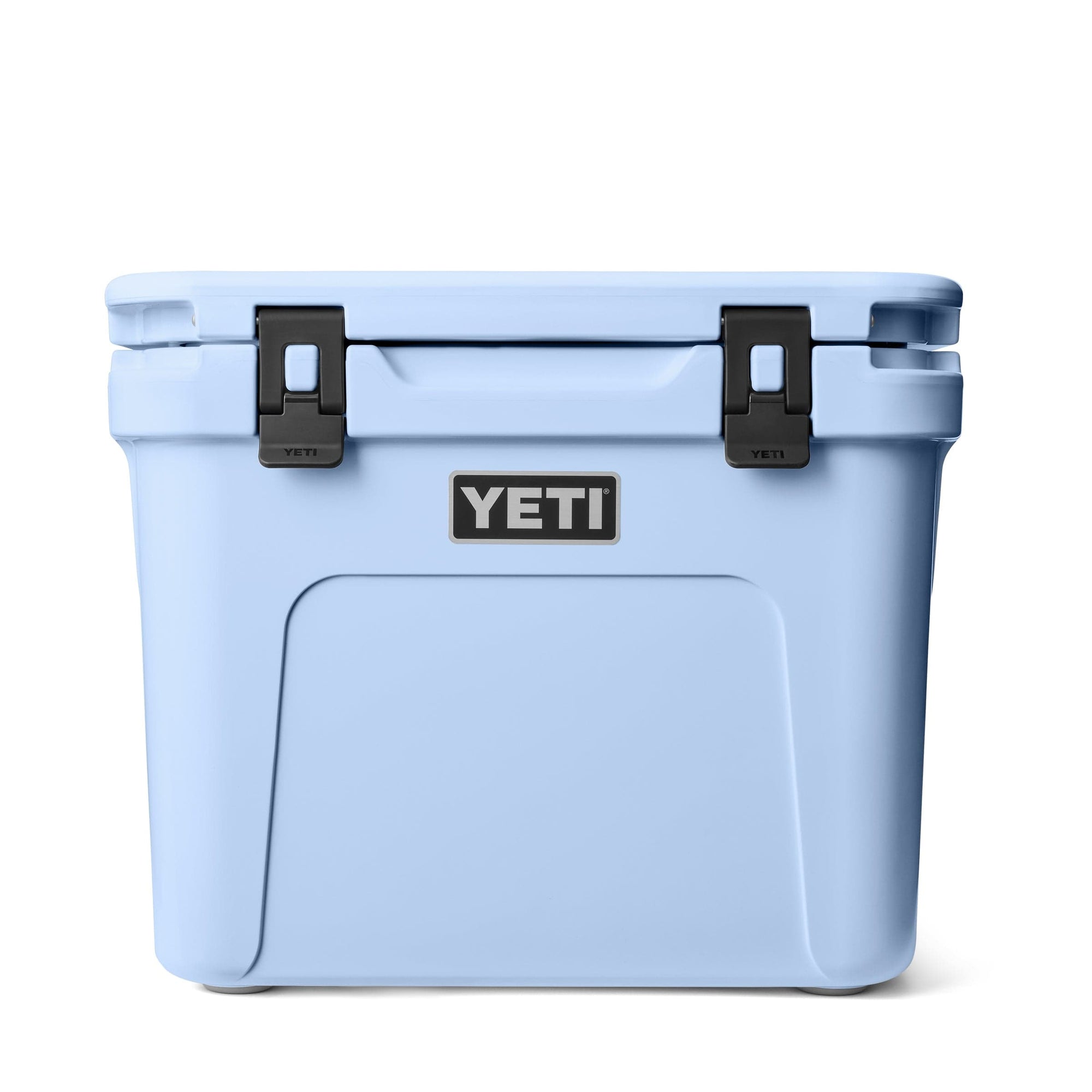 YETI Coolers YETI Roadie 32 Wheeled Cooler - Big Sky Blue