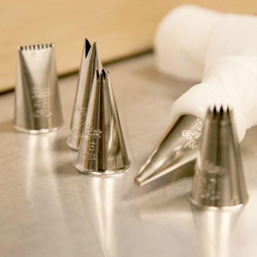 Ateco 8 piece Cake or Cookie Decorating Set