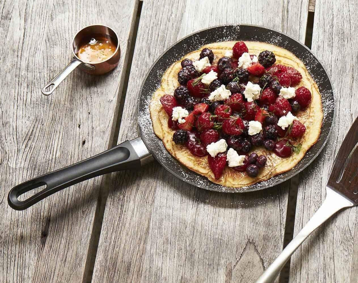 Kitchen &amp; Company 9.75&quot; Omlette/Crepe Pan