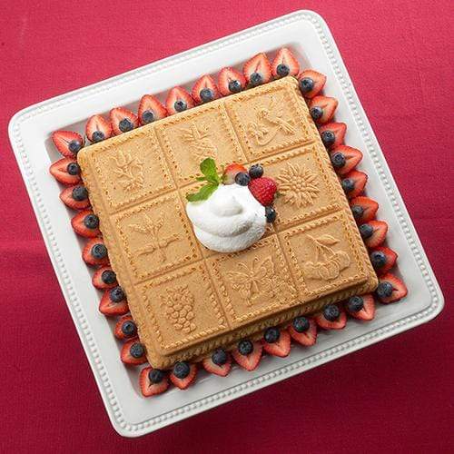 Nordic Ware English Shortbread Pan