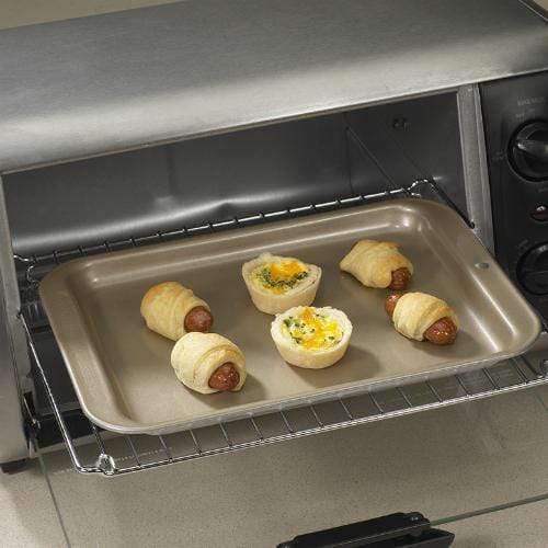 Nordic Ware Toaster Oven Baking Pan, Aluminum, 10 x 7 x 1.8
