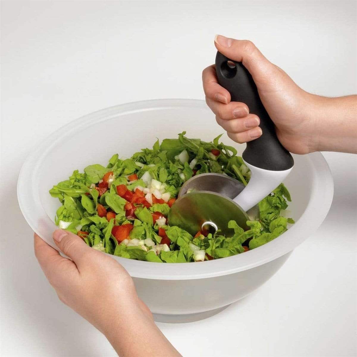 https://kitchenandcompany.com/cdn/shop/products/oxo-oxo-good-grips-salad-chopper-and-bowl-719812022819-19594379690144_1200x.jpg?v=1604775640