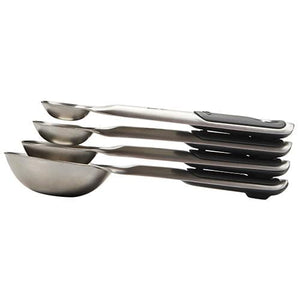 https://kitchenandcompany.com/cdn/shop/products/oxo-oxo-good-grips-stainless-steel-measuring-spoons-22284-20088277106848_300x.jpg?v=1628184584
