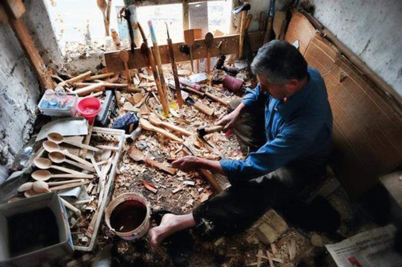 Pacific Merchants Tray Pacific Merchants 12" x 5" Acacia Wood Oval Tray