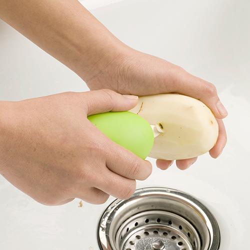 Vegetable Gadgets Progressive Fresh Fruit & Veggie Brush