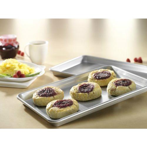 USA Pan Cookie Sheet USA Pan 13" x 18" Half Sheet Pan